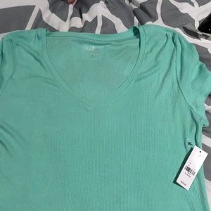 NEW WITH TAGS, light green, med, short sleeves